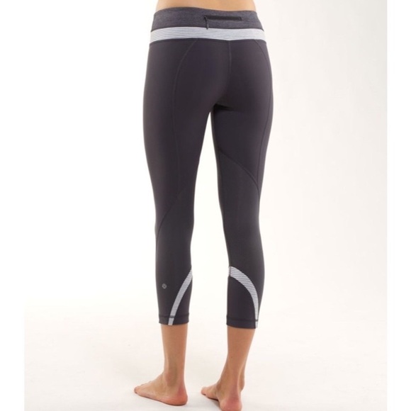 Lululemon vintage run inspire crop leggings with gray and white stripe details - Picture 2 of 8